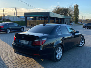 BMW 5 Series foto 9