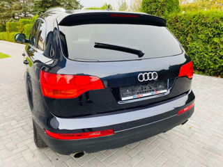 Audi Q7 foto 2