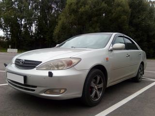 Toyota Camry foto 1