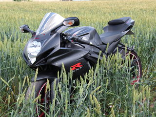 Suzuki GSX-R 600 foto 1