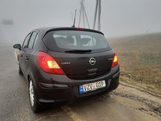 Opel Corsa foto 3