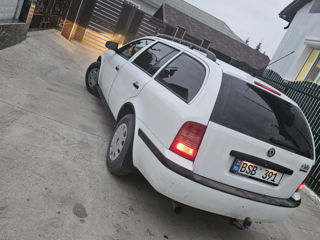 Skoda Octavia foto 3