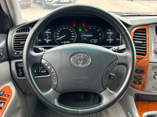 Toyota Land Cruiser foto 12