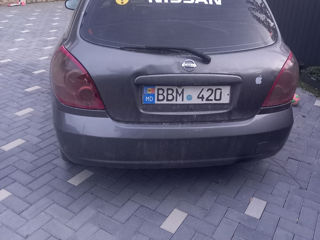 Nissan Almera foto 2