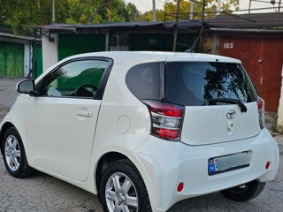 Toyota iQ foto 9