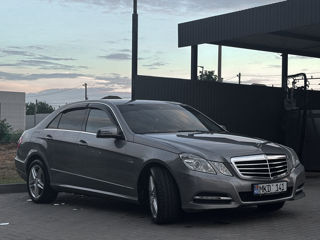 Mercedes E-Class foto 8