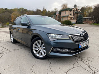 Skoda Superb foto 3