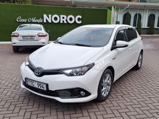 Toyota Auris foto 2