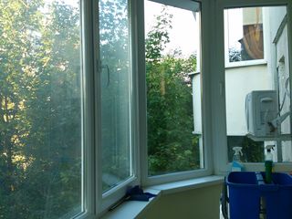 Curatare ferestre, spalare geamuri, curatare  fatade la orice inaltime! Мойка окон, на любой высоте! фото 7