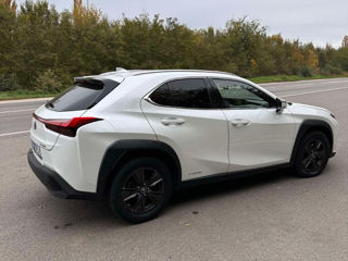 Lexus UX foto 4