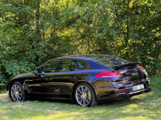 Porsche Panamera foto 16