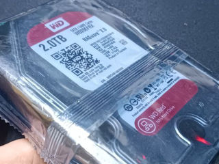 Жесткий диск Western Digital WD Red Plus, 3.5", 2 ТБ <WD20EFRX>  + Жесткий диск 3.5" 2.0TB Western D