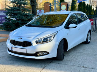 KIA Ceed Sw foto 2