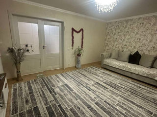 Apartament cu 4 camere, 104 m², Tineret, Ungheni foto 9