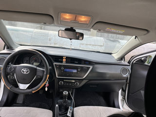 Toyota Auris foto 4