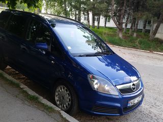 Opel Zafira foto 3