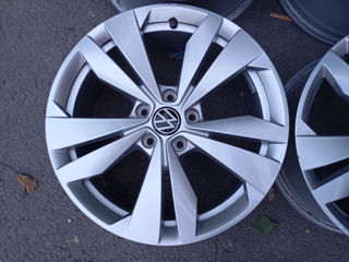 VW ID 3.  Golf  R18. 5x112 foto 4