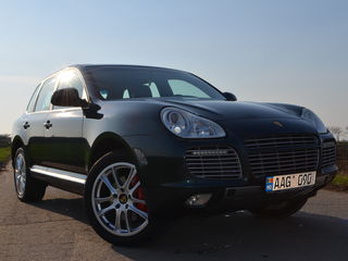 Porsche Cayenne foto 2