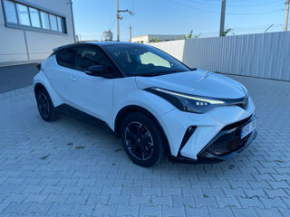 Toyota C-HR foto 2