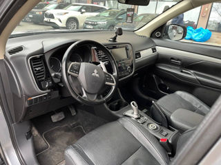 Mitsubishi Outlander foto 12