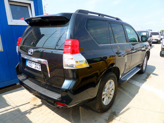 Toyota Land Cruiser Prado foto 2