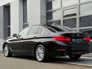 BMW 5 Series foto 4