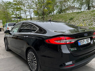 Ford Fusion foto 3