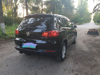 Volkswagen Tiguan foto 2