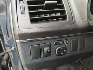 Toyota Avensis фото 10