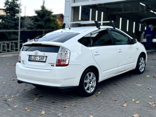 Toyota Prius foto 6