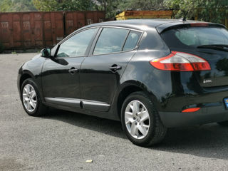 Renault Megane foto 2