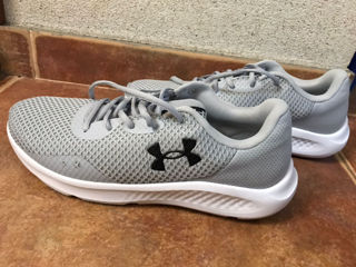 Оригинальные кроссовки Under Armour ! Новые, Размер 44,