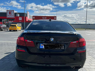 BMW 5 Series foto 6