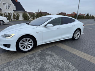 Tesla Model S foto 3