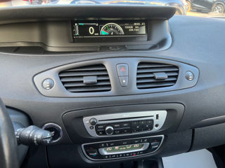 Renault Grand Scenic foto 12