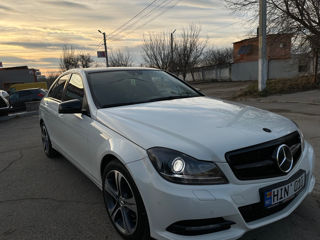 Mercedes C-Class foto 5