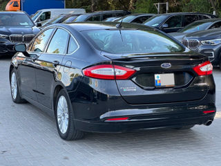 Ford Fusion foto 5