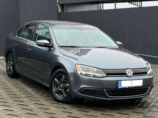 Volkswagen Jetta foto 8