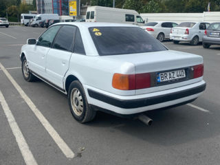 Audi 100 foto 2