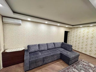 Apartament cu 2 camere, 60 m², Buiucani, Chișinău foto 2