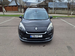 Renault Grand Scenic foto 2