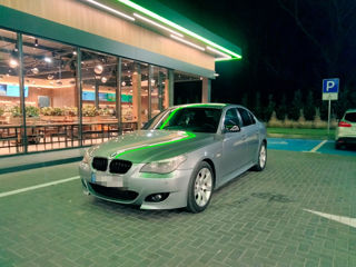 BMW 5 Series foto 3