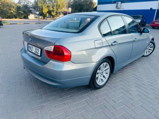 BMW 3 Series foto 8