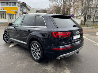 Audi Q7 foto 2