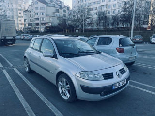 Renault Megane foto 2