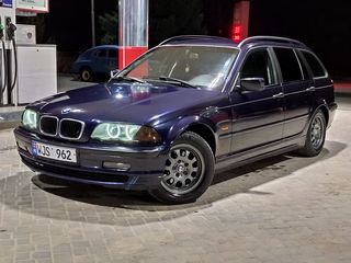 BMW 3 Series foto 1