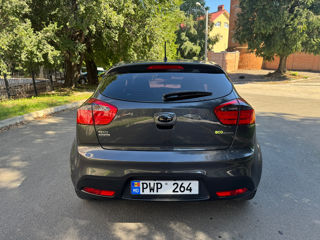 KIA Rio foto 5