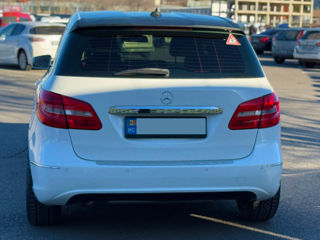 Mercedes B-Class foto 7