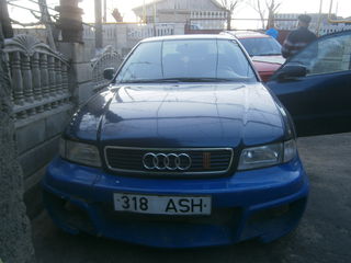 Audi A4 foto 1