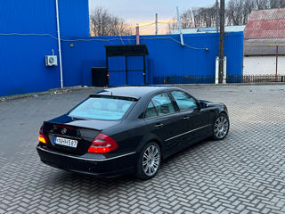 Mercedes E-Class foto 19